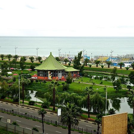 Cocorina Apartment Батумі Екстер'єр фото