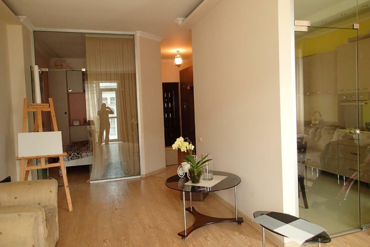 Cocorina Apartment Батумі Екстер'єр фото